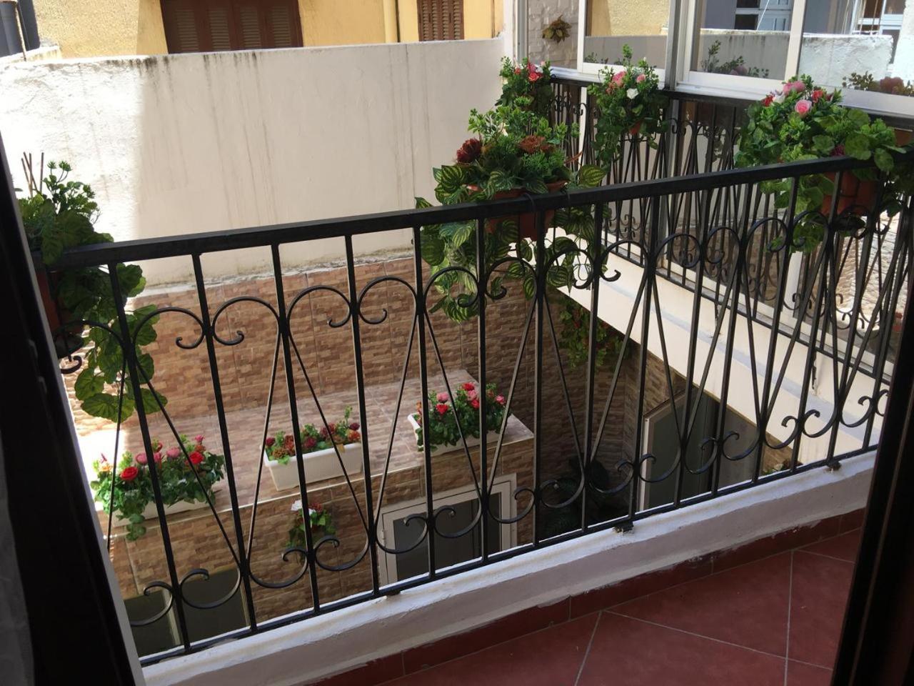 Quartier Belgique Apartment Tangier Bagian luar foto